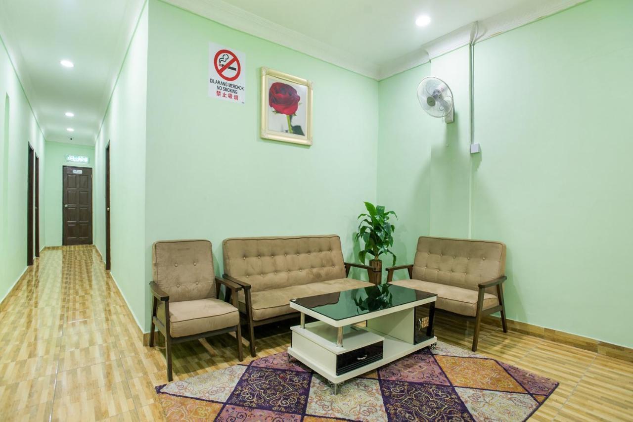 Oyo 89712 Grand Inn Semporna Εξωτερικό φωτογραφία